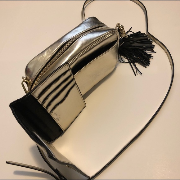 Gold chrome purse - Picture 2 of 2